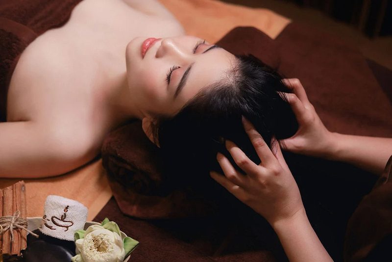 Nourishing head spa hair wash at Sakurakyo Spa