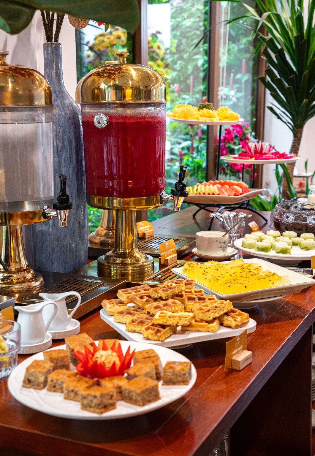 Breakfast buffet at Roma Restaurant & Coffee, Sunset Town Phu Quoc