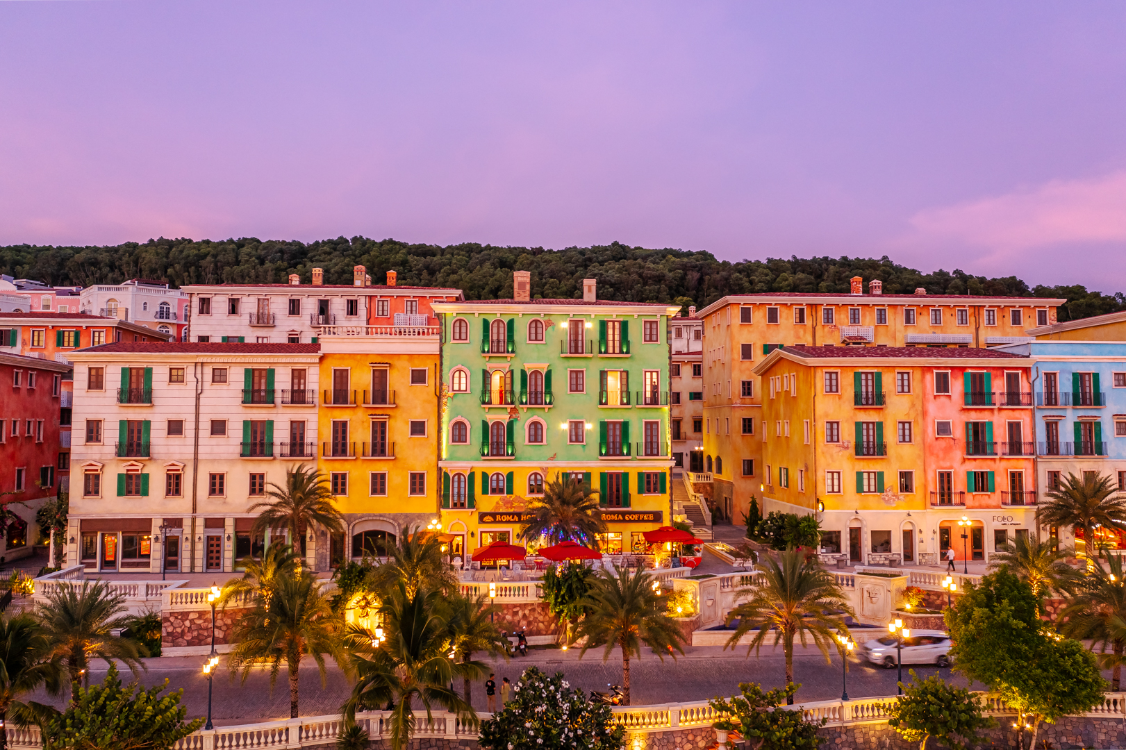 Top 1 Khách Sạn Nam Đảo Lý Tưởng Cho Gia Đình: Roma Hotel