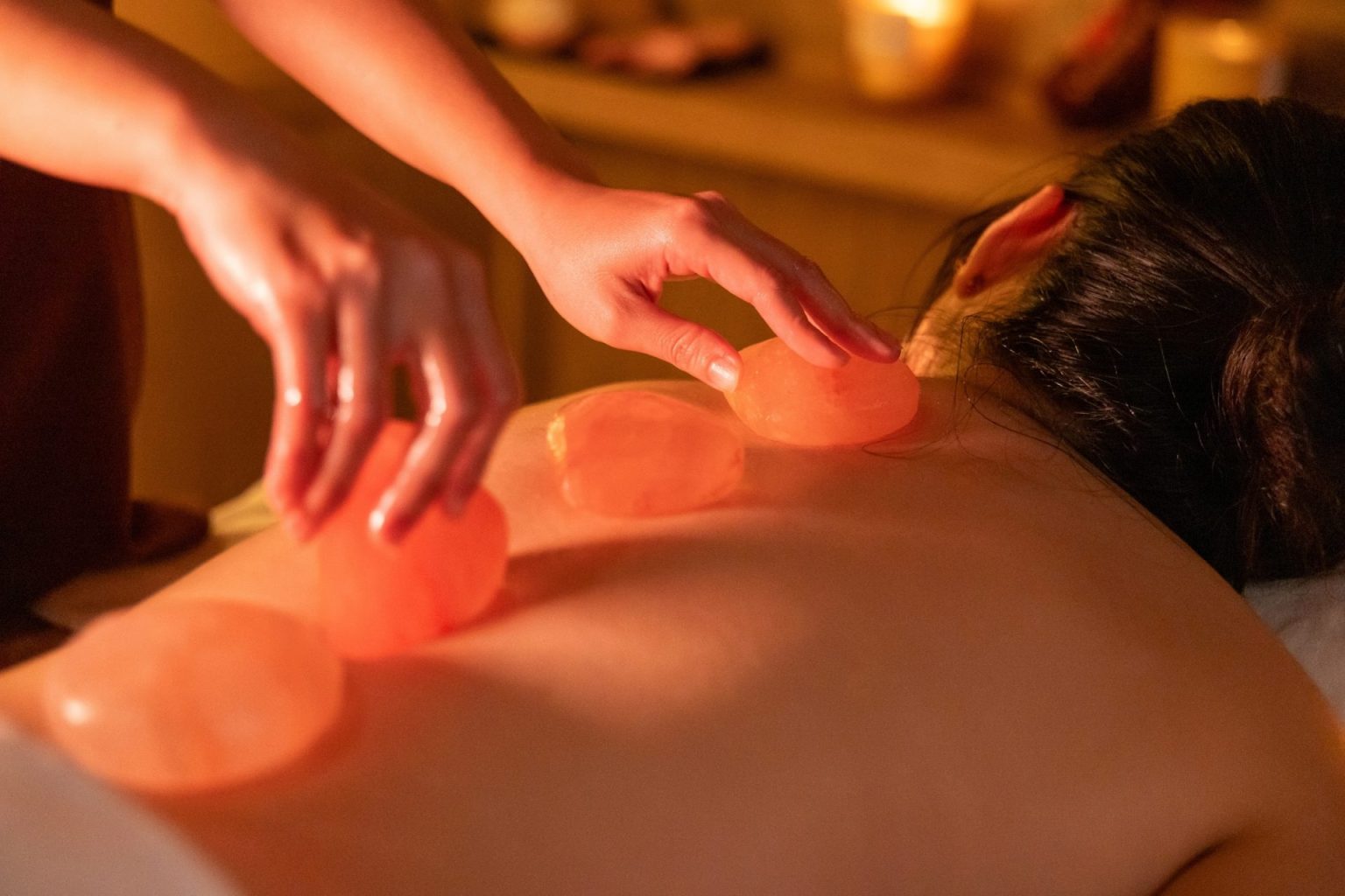 Himalayan salt stone therapy at Sakurakyo Spa